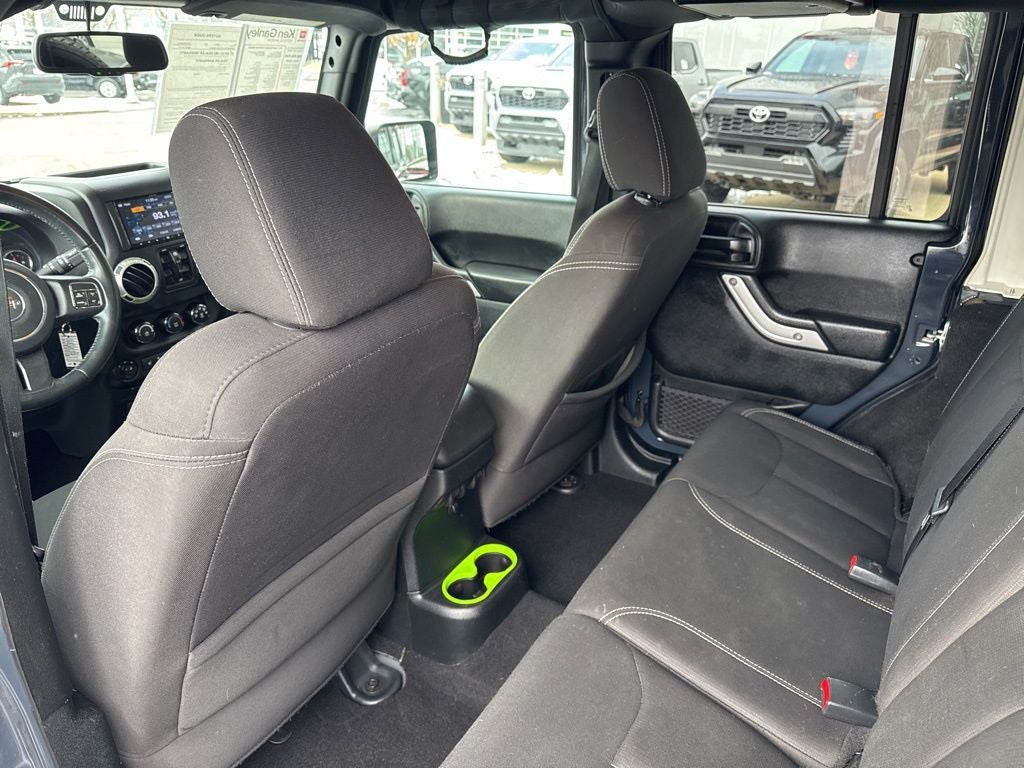 2017 Jeep Wrangler Unlimited Sahara