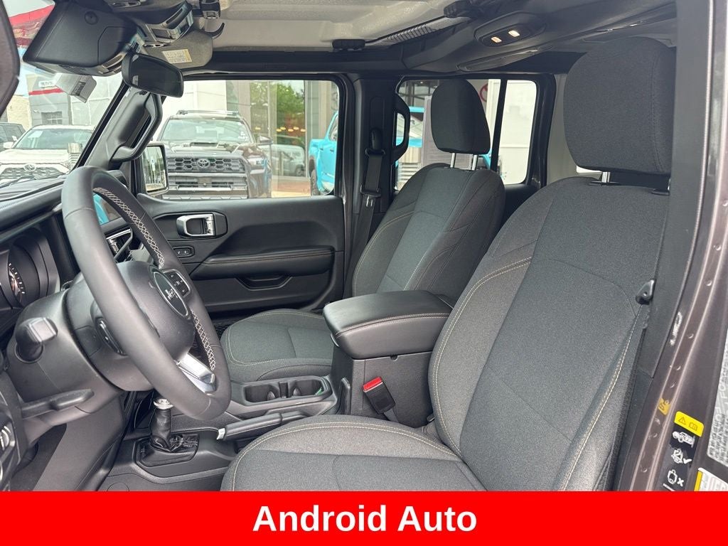 2025 Jeep Wrangler Sahara