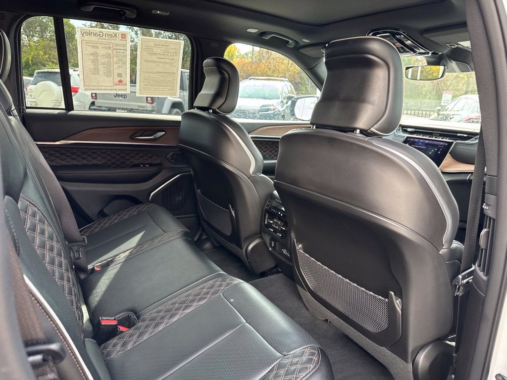 2024 Jeep Grand Cherokee Summit