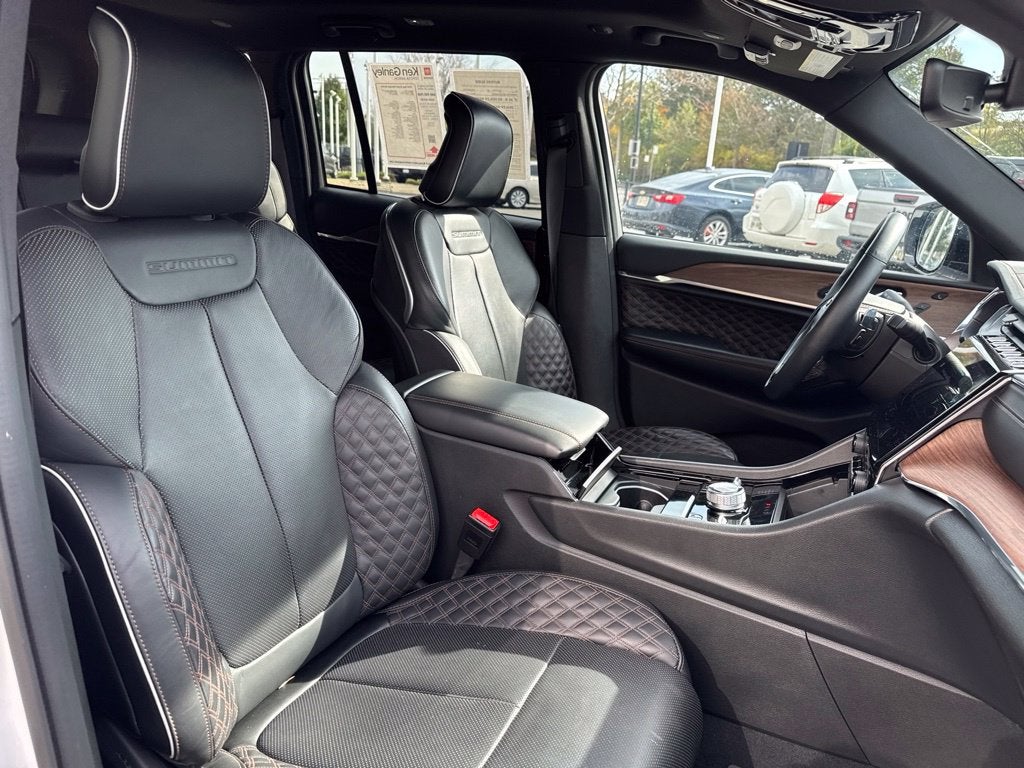 2024 Jeep Grand Cherokee Summit