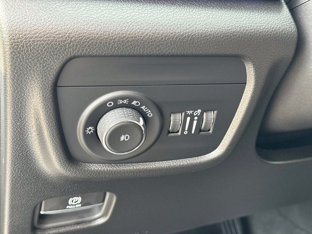 2024 Jeep Grand Cherokee Summit