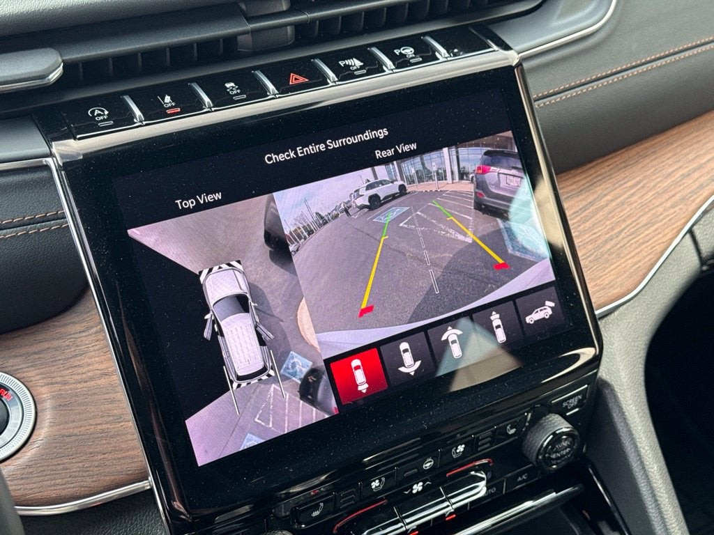 2024 Jeep Grand Cherokee Summit