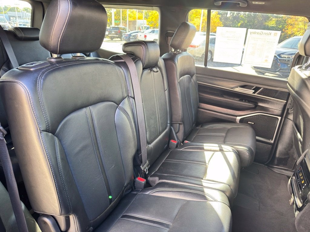 2024 Jeep Wagoneer Series II