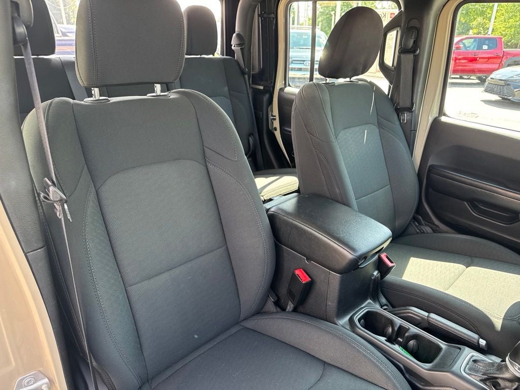 2020 Jeep Gladiator Sport