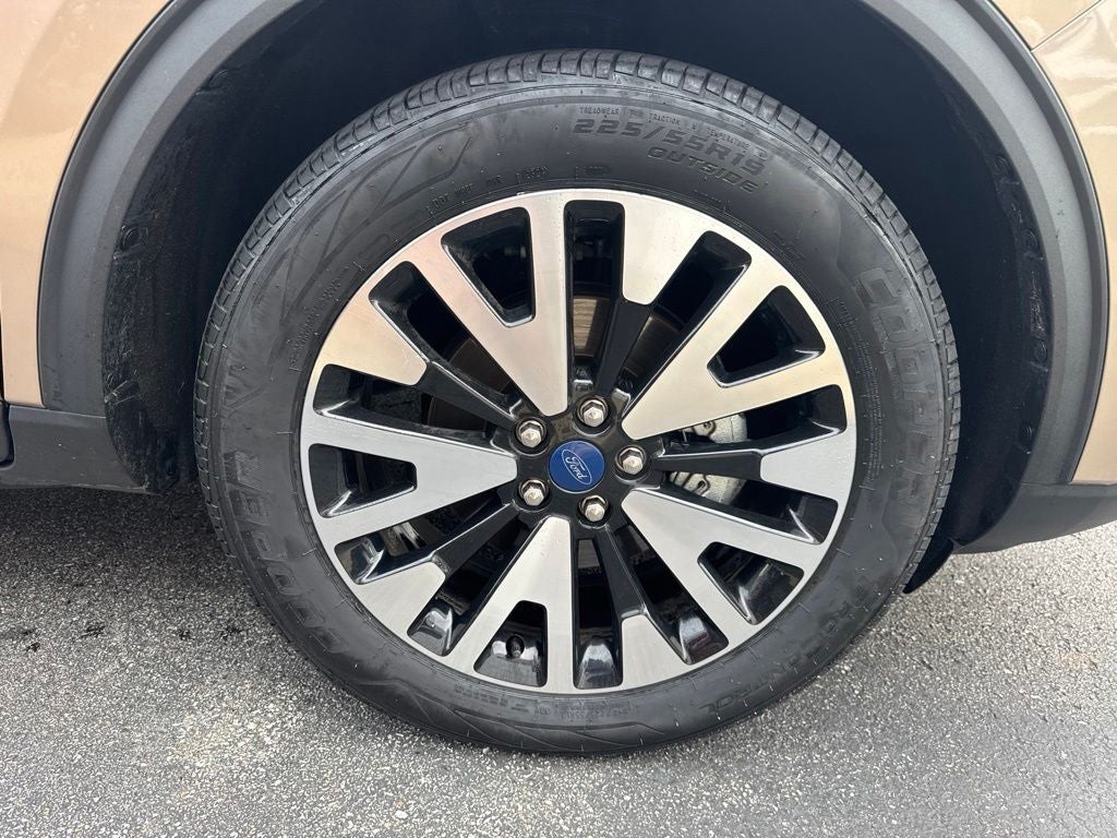 2020 Ford Escape SEL