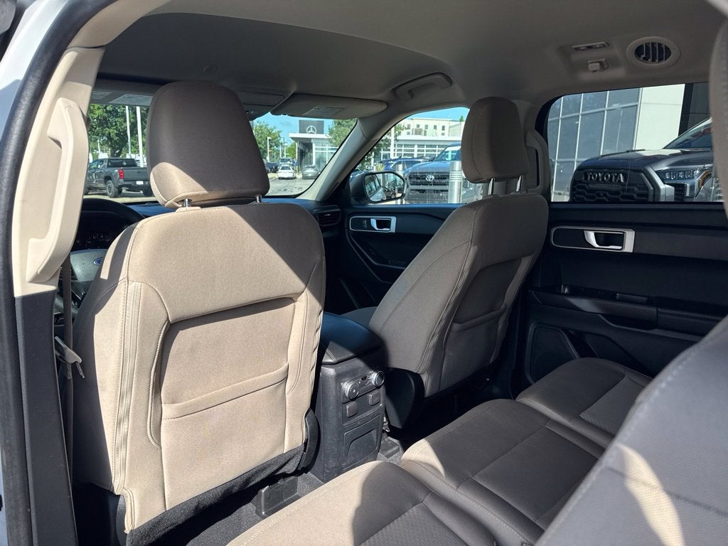 2021 Ford Explorer Base