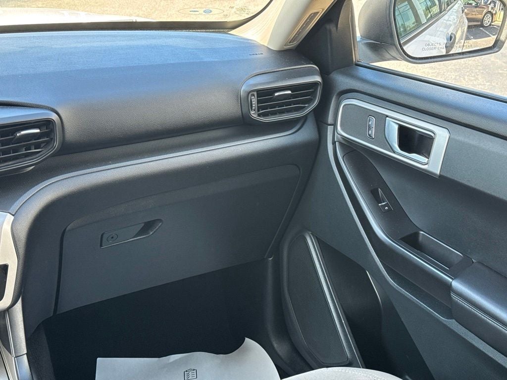 2021 Ford Explorer Base