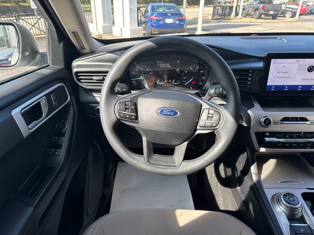 2021 Ford Explorer Base