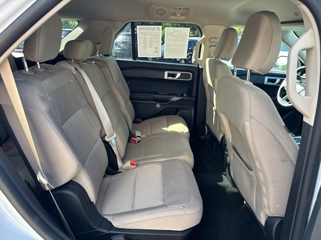 2021 Ford Explorer Base