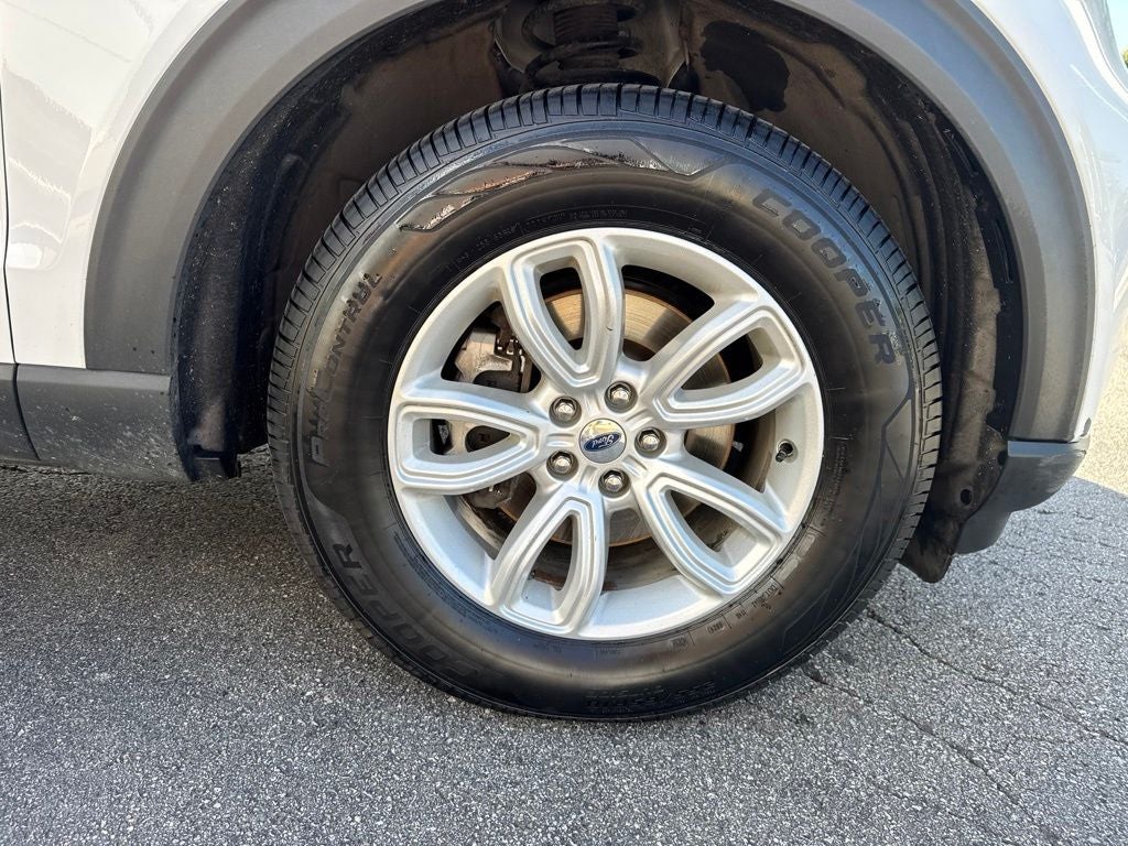 2021 Ford Explorer Base