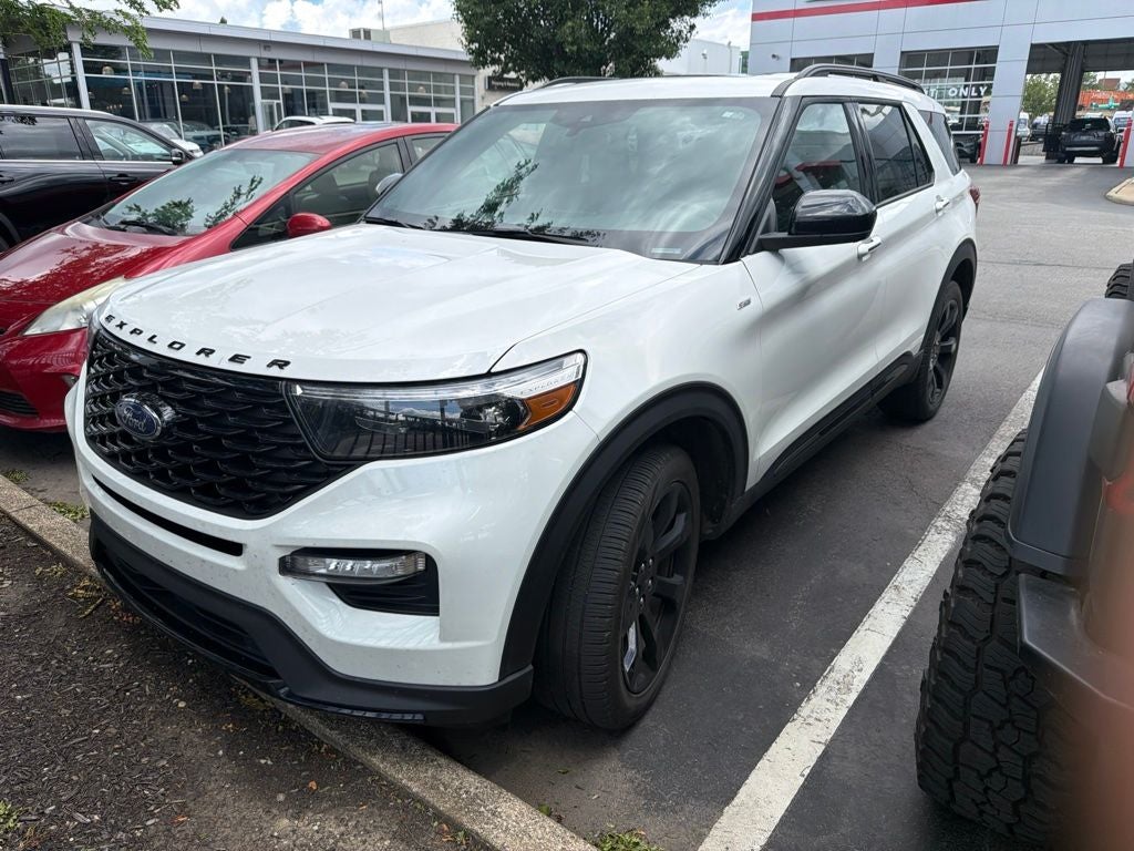 2023 Ford Explorer ST-Line