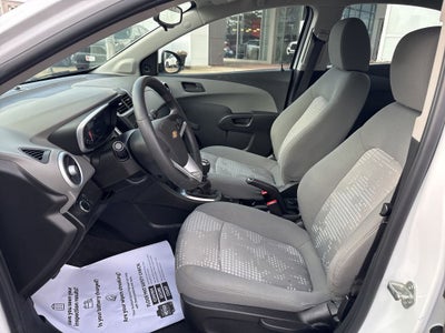 2019 Chevrolet Sonic LS