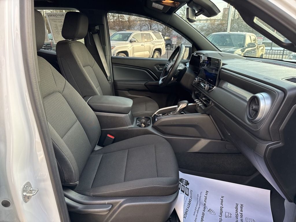 2025 Chevrolet Colorado LT