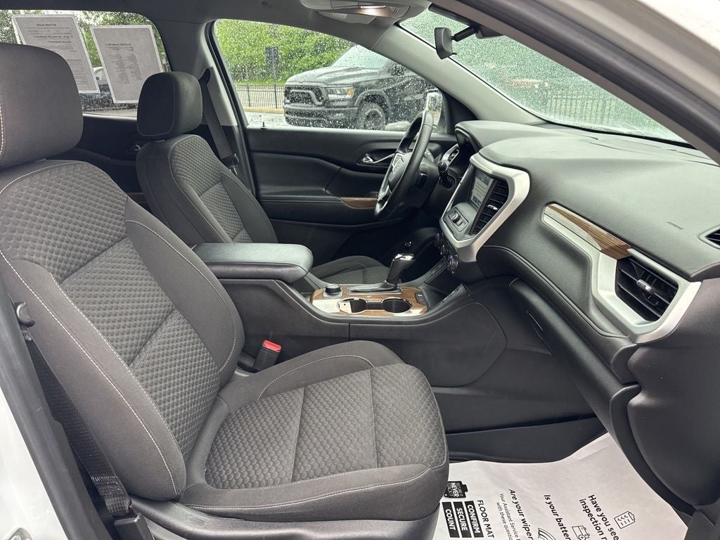 2018 GMC Acadia SLE-2