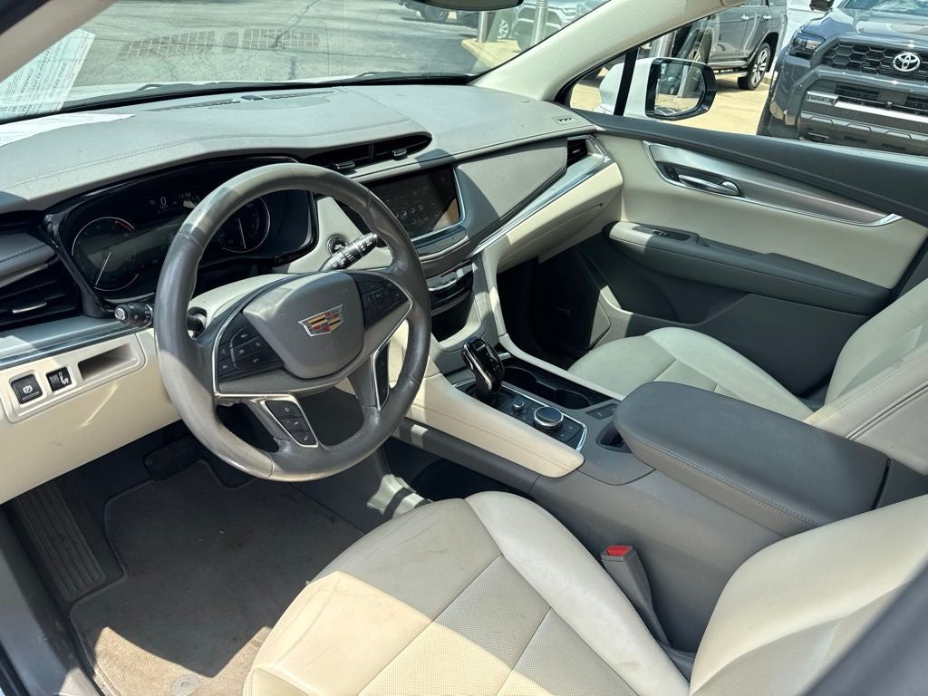 2022 Cadillac XT5 Premium Luxury