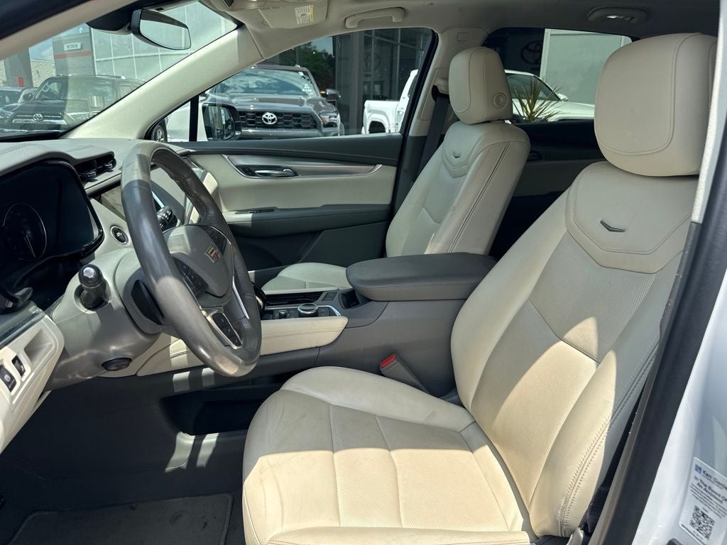 2022 Cadillac XT5 Premium Luxury