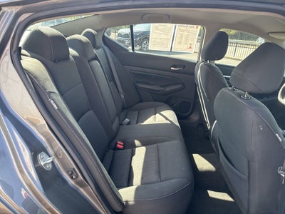 2022 Nissan Altima 2.5 SV