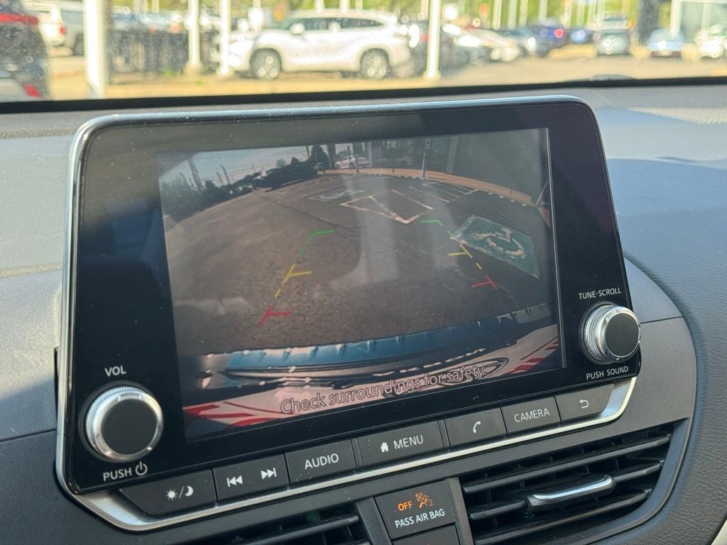 2022 Nissan Altima 2.5 SV