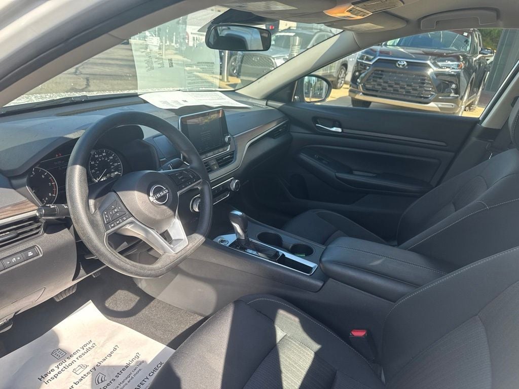 2025 Nissan Altima 2.5 SV