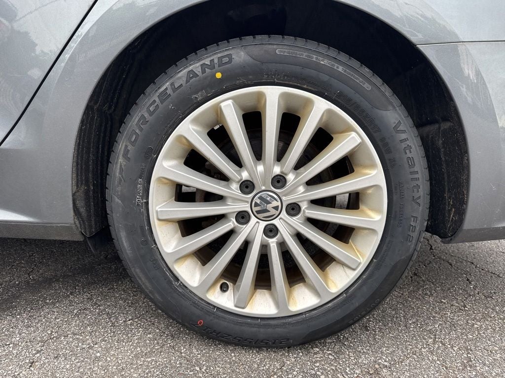 2017 Volkswagen Passat 1.8T SE