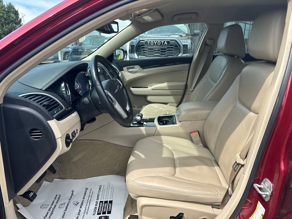 2014 Chrysler 300 Base