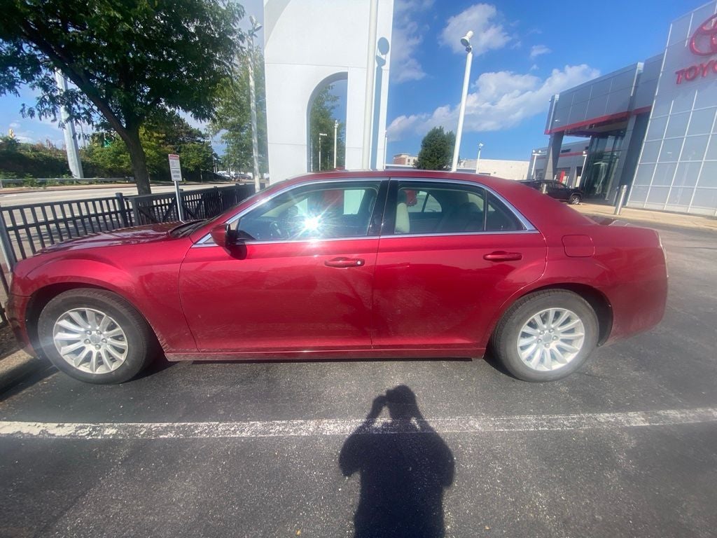 2014 Chrysler 300 Base