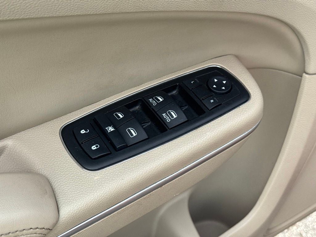 2014 Chrysler 300 Base