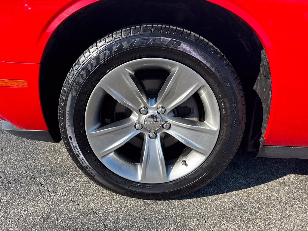 2019 Dodge Challenger SXT