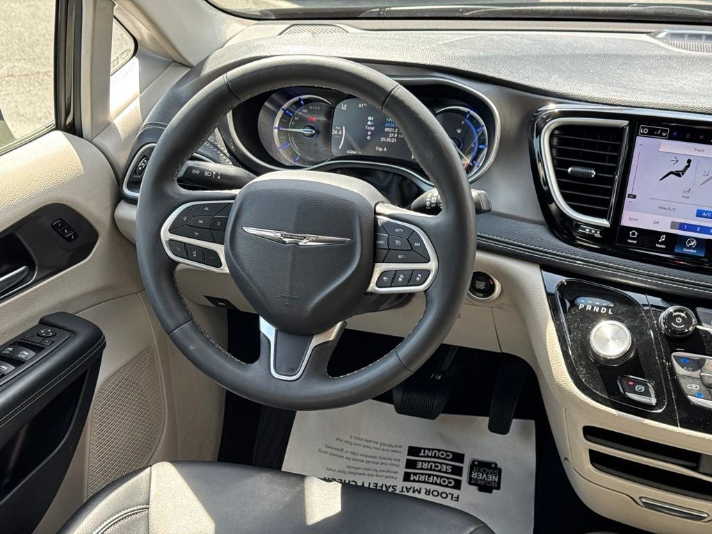 2024 Chrysler Pacifica Hybrid Select