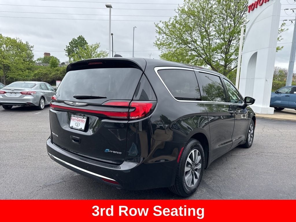 2024 Chrysler Pacifica Hybrid Select