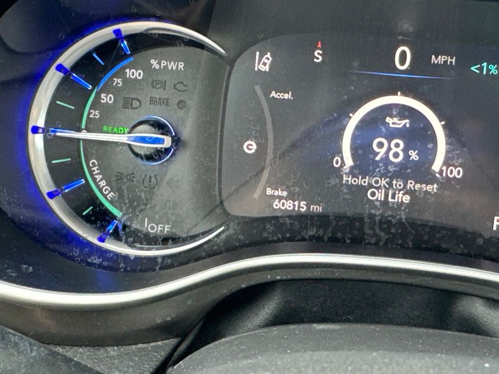 2024 Chrysler Pacifica Hybrid Select