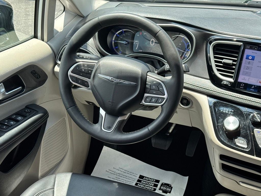2024 Chrysler Pacifica Hybrid Select