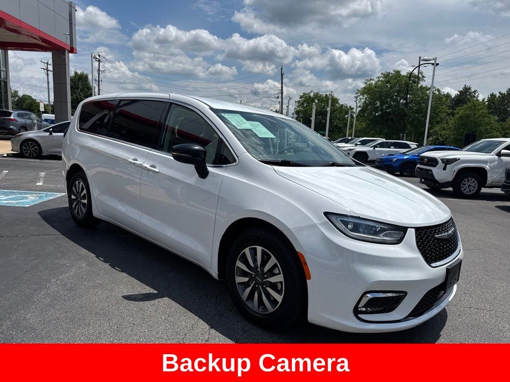 2024 Chrysler Pacifica Hybrid Select