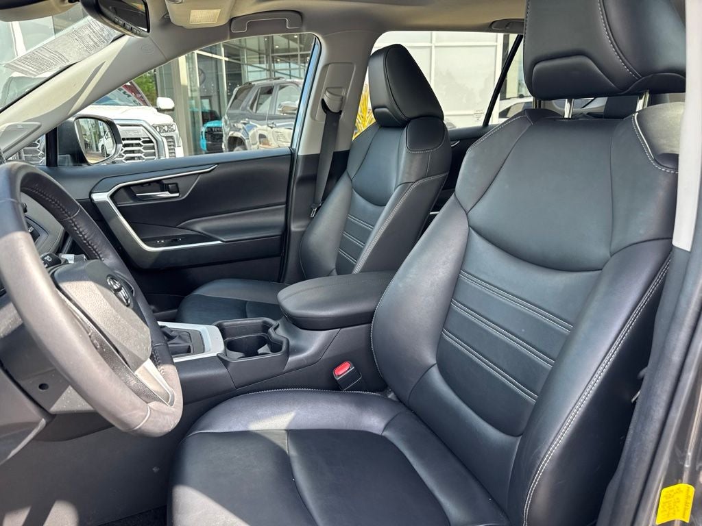 2020 Toyota RAV4 XLE Premium