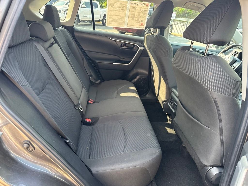 2023 Toyota RAV4 LE