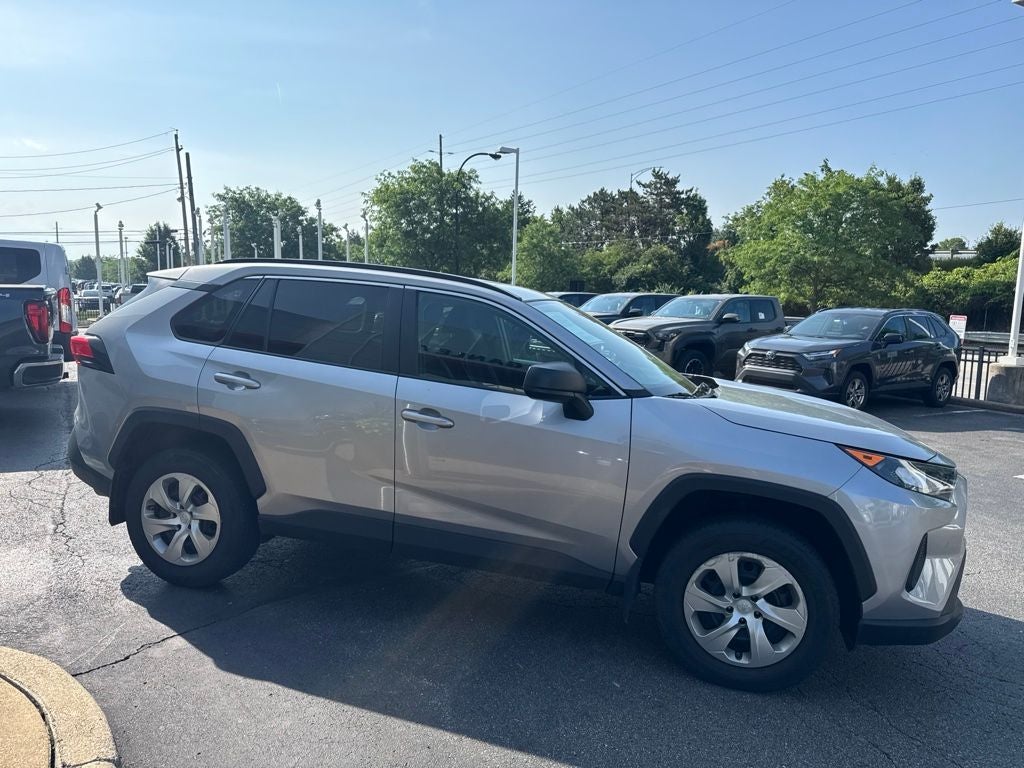 2020 Toyota RAV4 LE
