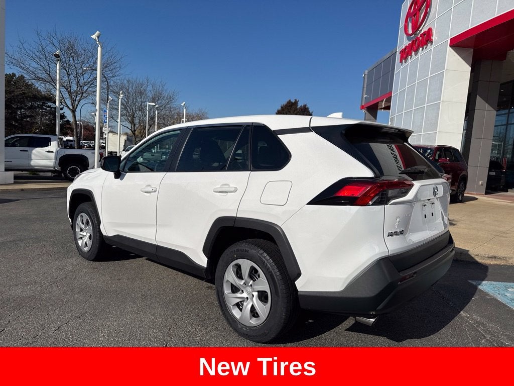 2024 Toyota RAV4 LE