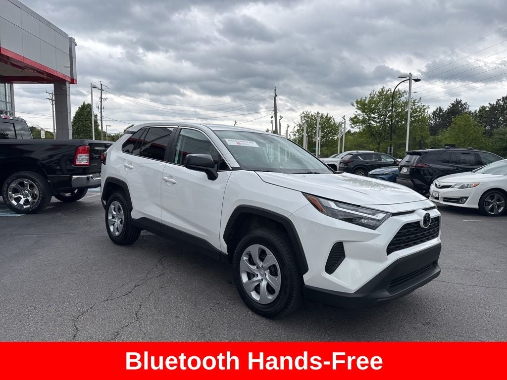 2024 Toyota RAV4 LE