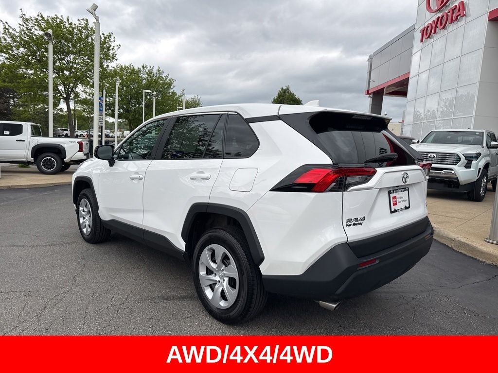 2024 Toyota RAV4 LE