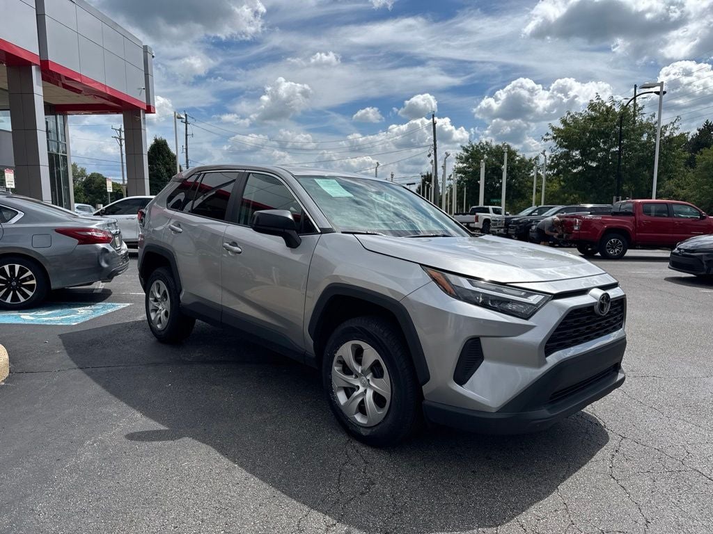 2023 Toyota RAV4 LE