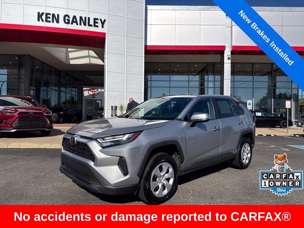 2024 Toyota RAV4 LE