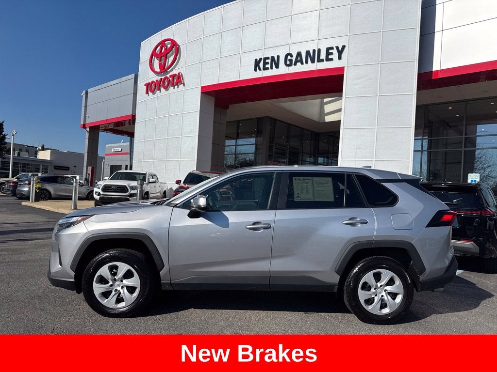 2024 Toyota RAV4 LE