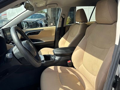 2022 Toyota RAV4 LE