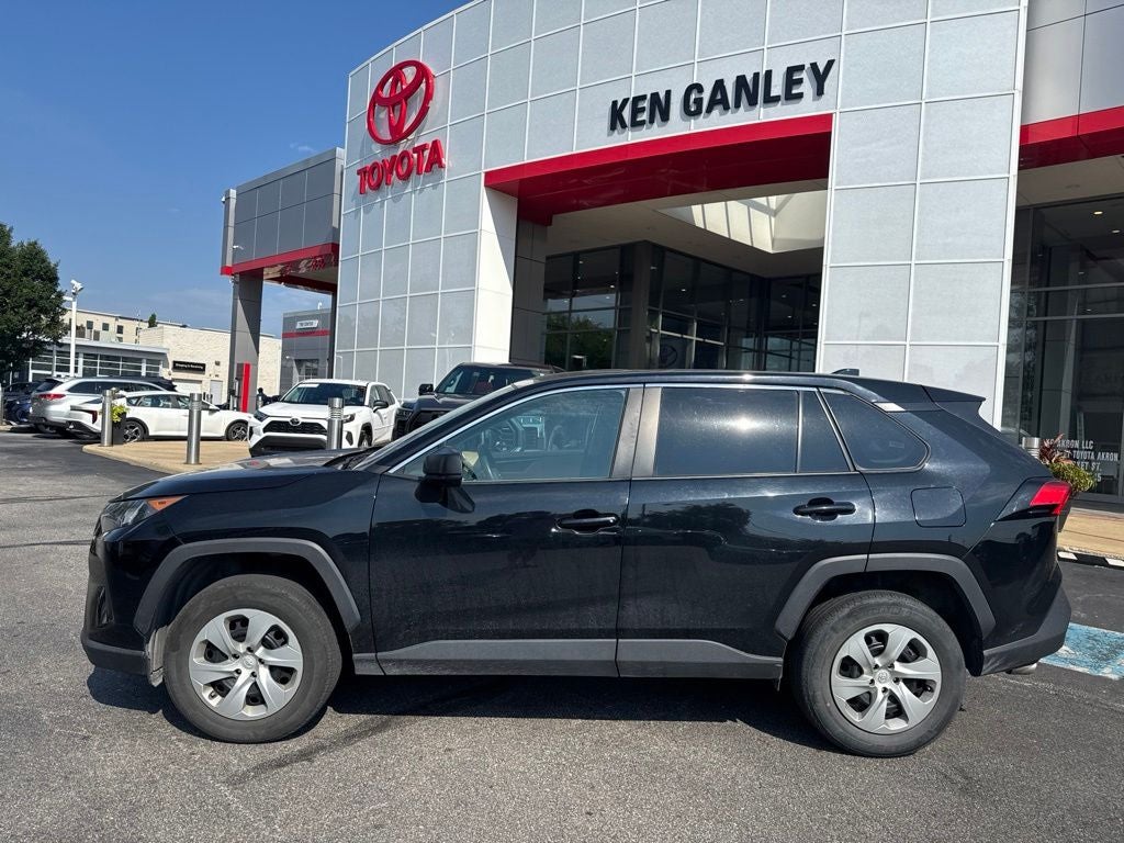 2022 Toyota RAV4 LE