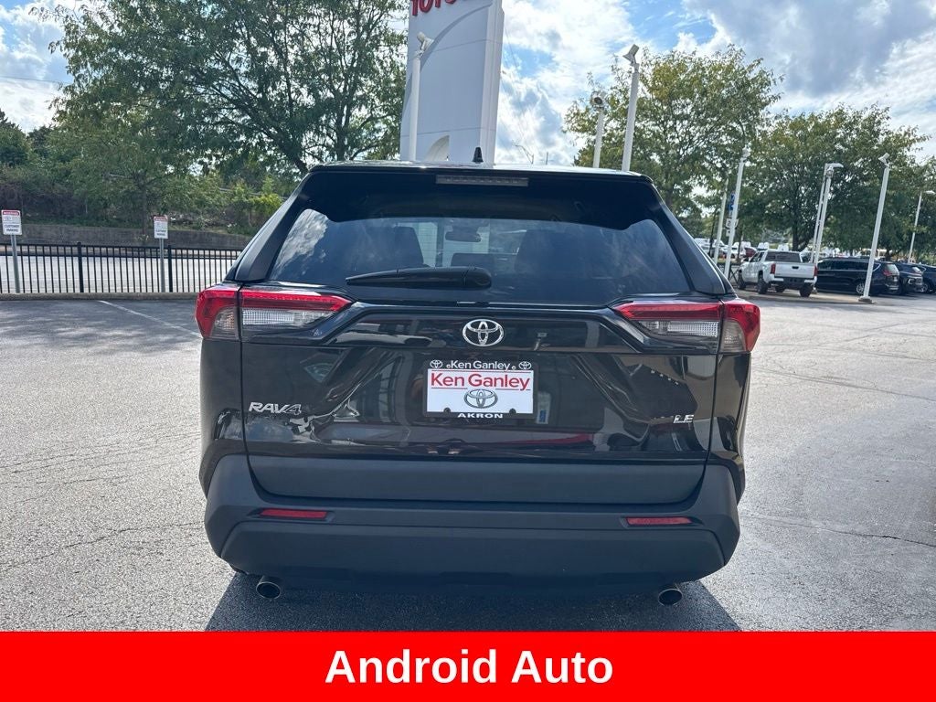 2022 Toyota RAV4 LE