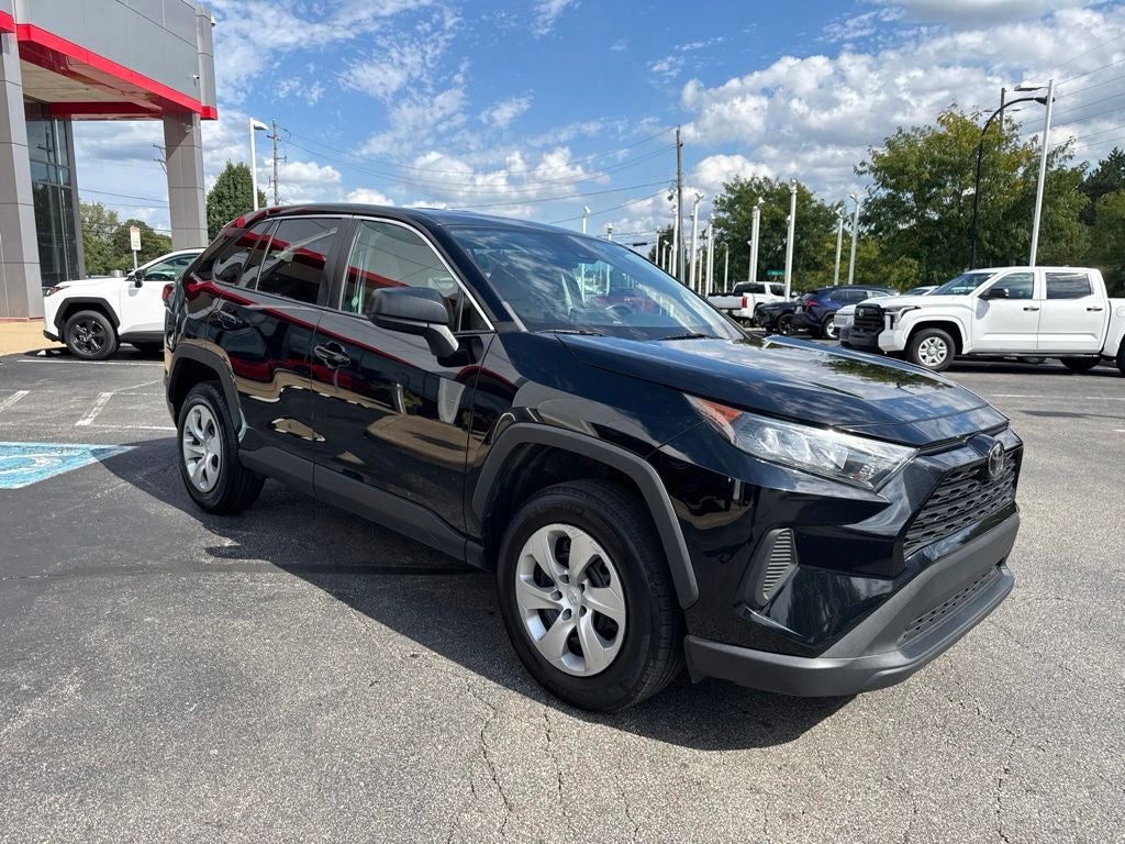 2022 Toyota RAV4 LE