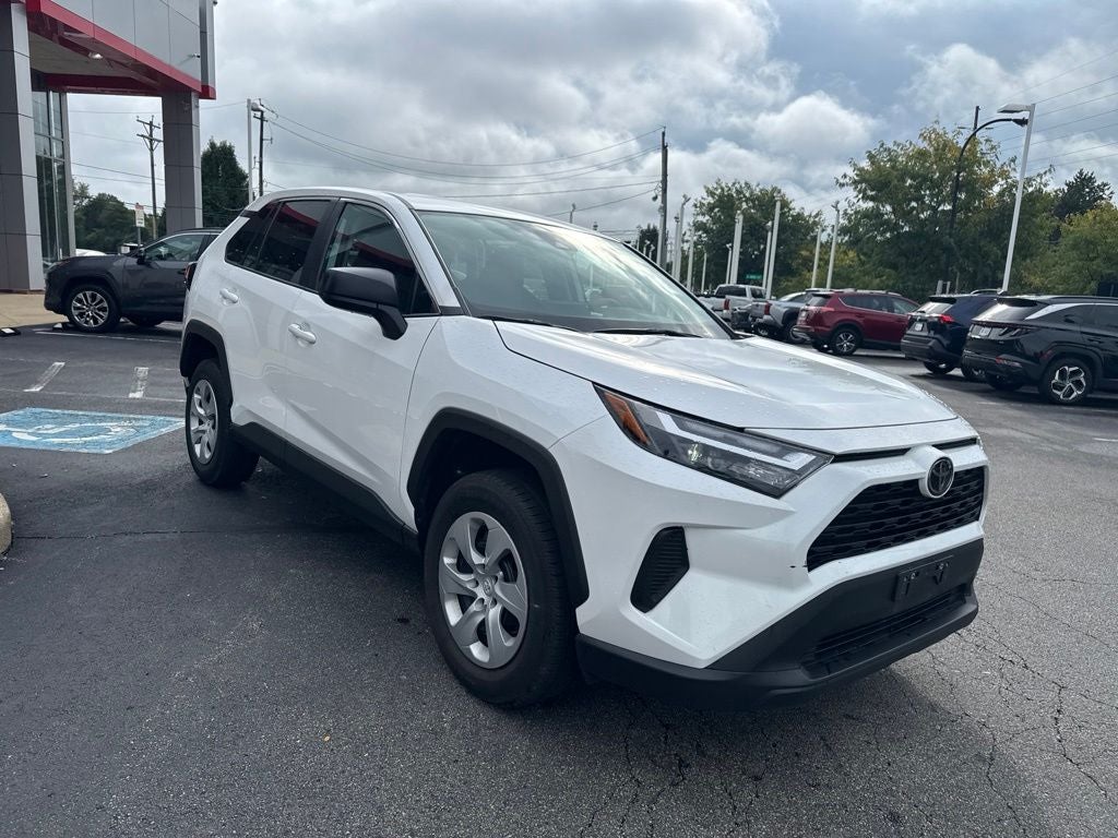 2024 Toyota RAV4 LE