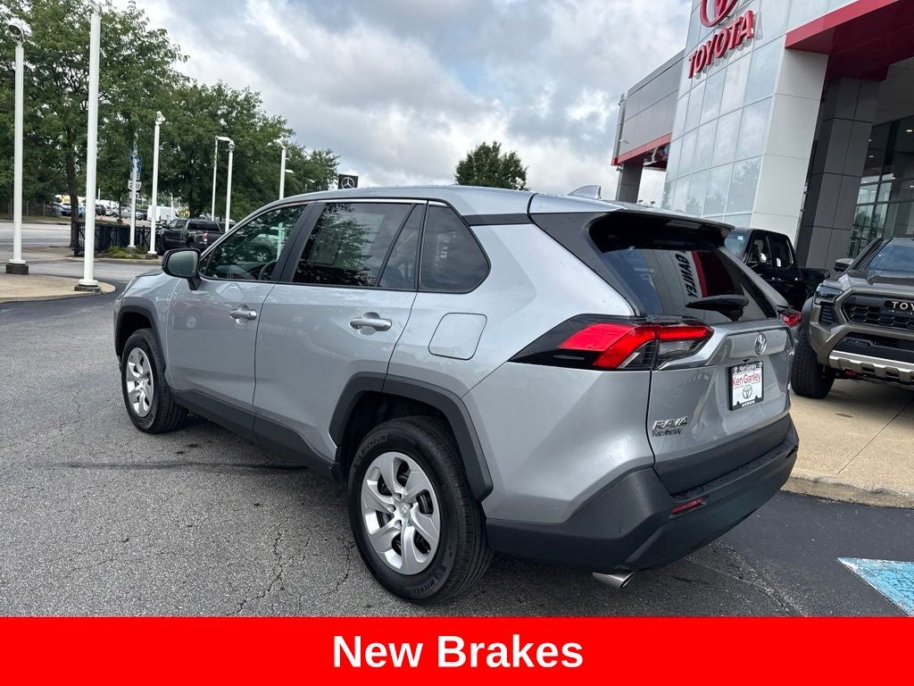 2023 Toyota RAV4 LE
