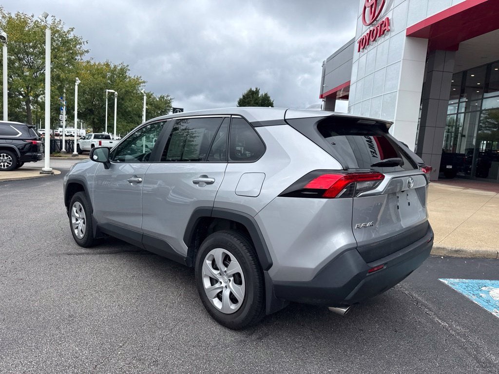 2024 Toyota RAV4 LE