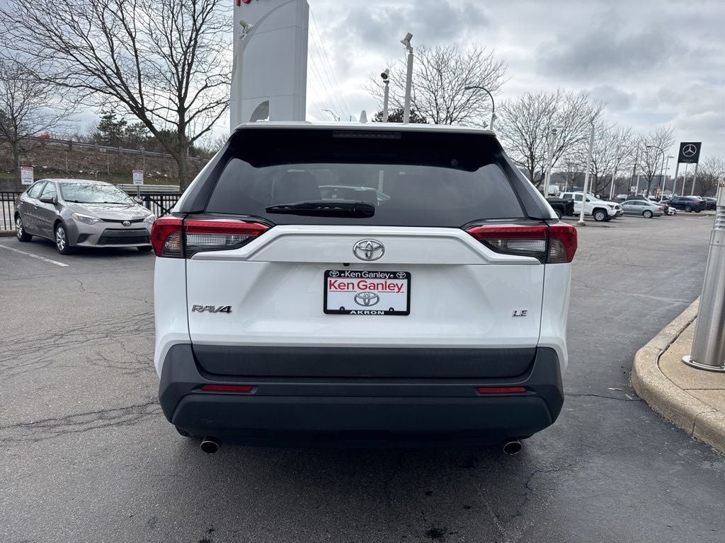 2021 Toyota RAV4 LE